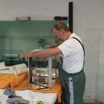 Bild: Das Arnold Design Aquarium "Mecklenburg-Vorpommern" (2006) wird vorbereitet zum Sandstrahlen. Experience The Beauty